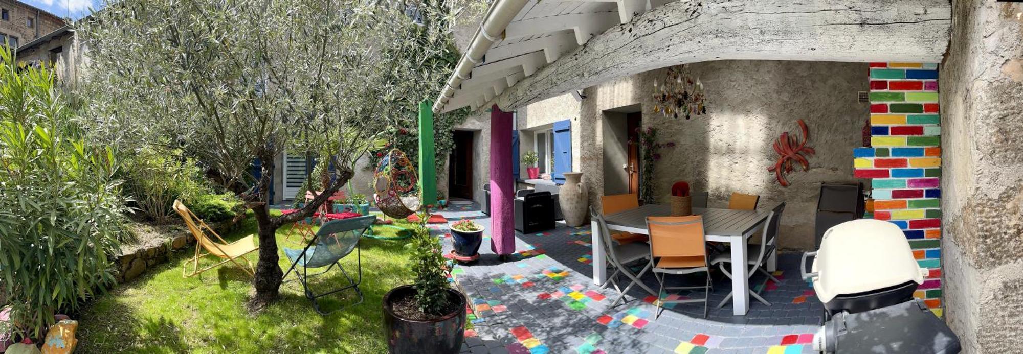 Art De Vivre En Couleurs Apartment *